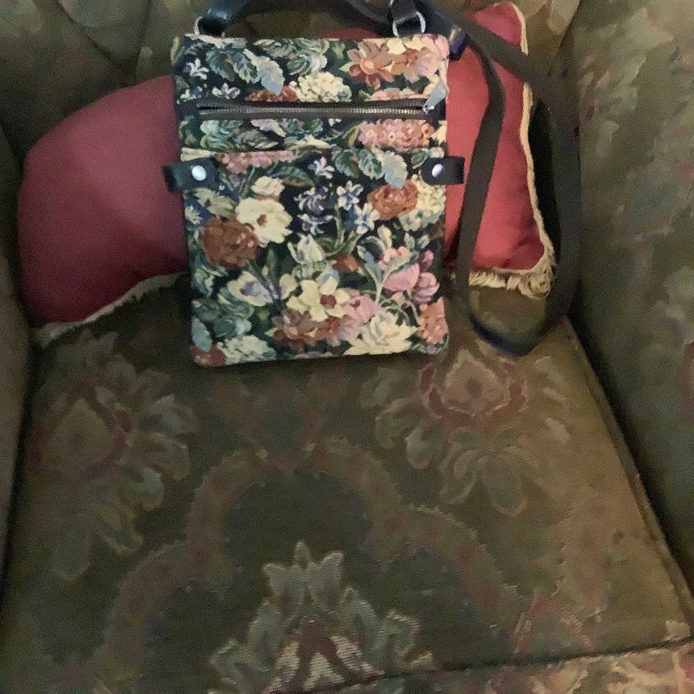 HANDBAG FLASH SALE - PATRICIA NASH